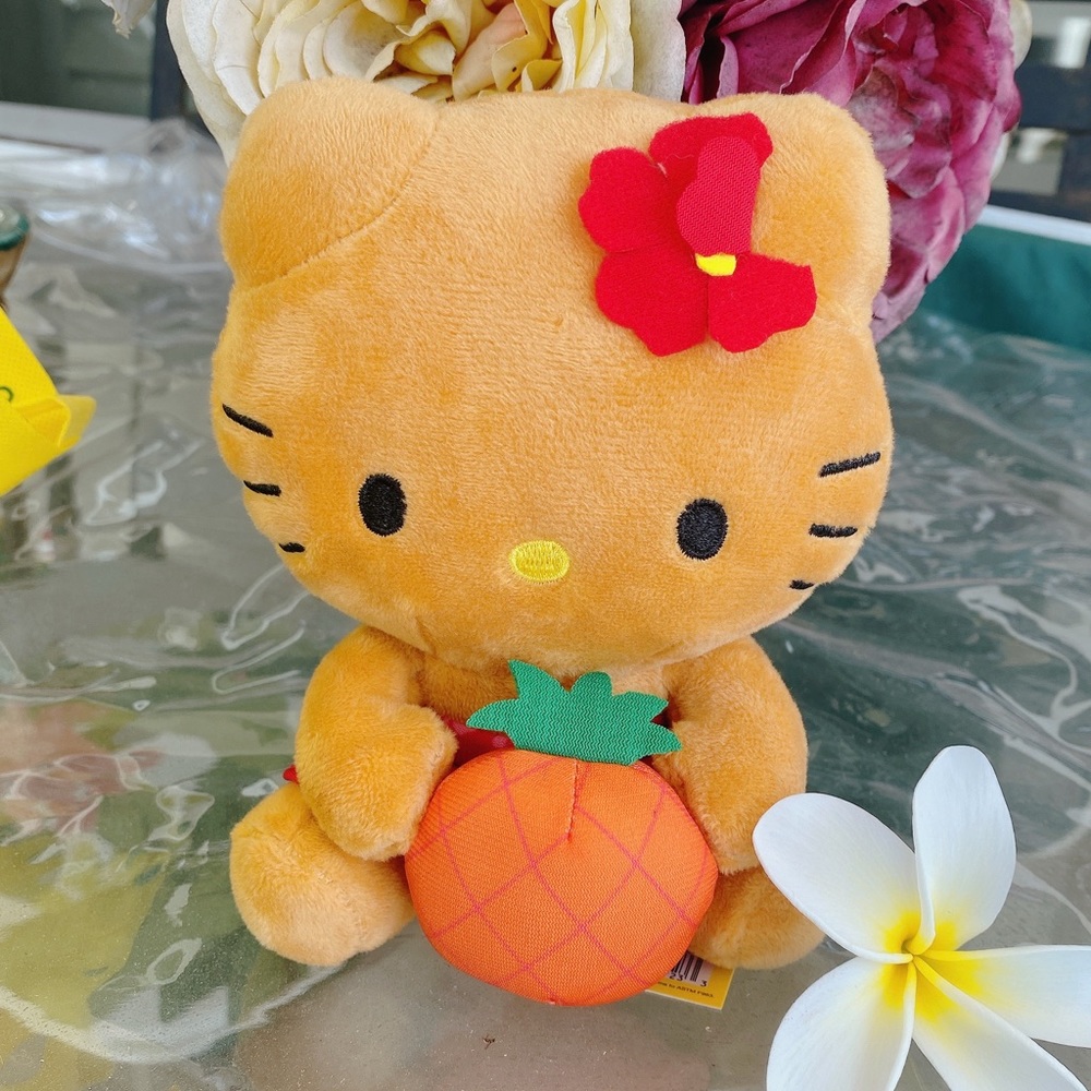 Hello Kitty Sanrio Tan Hawaii ver limitation. Dole plantation new plush cute